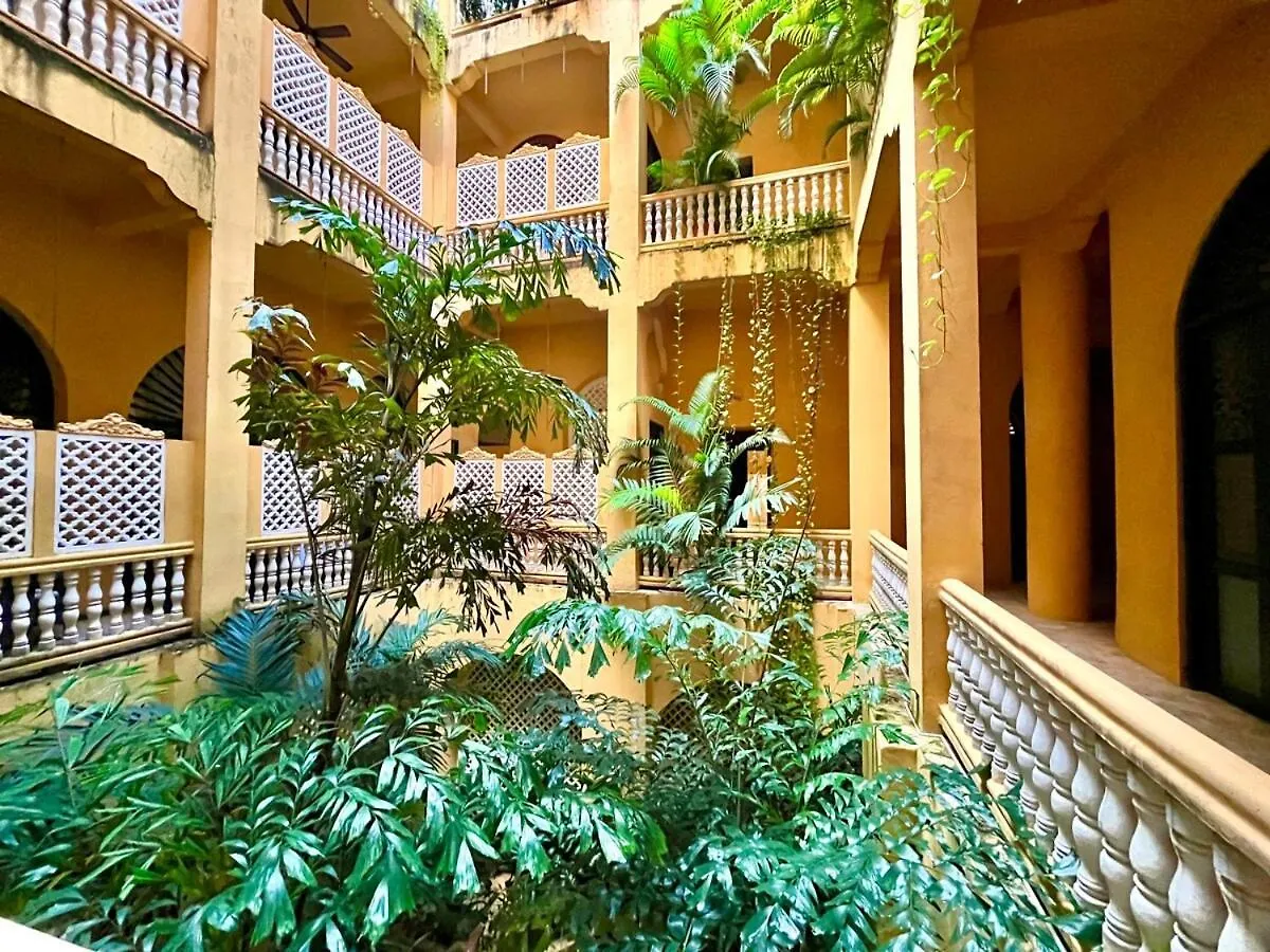 Walled City 2 Private Patios, Rooftop With Pool Cartagena 아파트