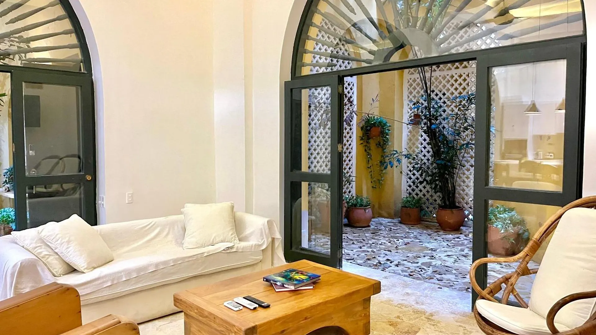 By Calamari Homes - El Porvenir 206 Walled City Cartagena 公寓