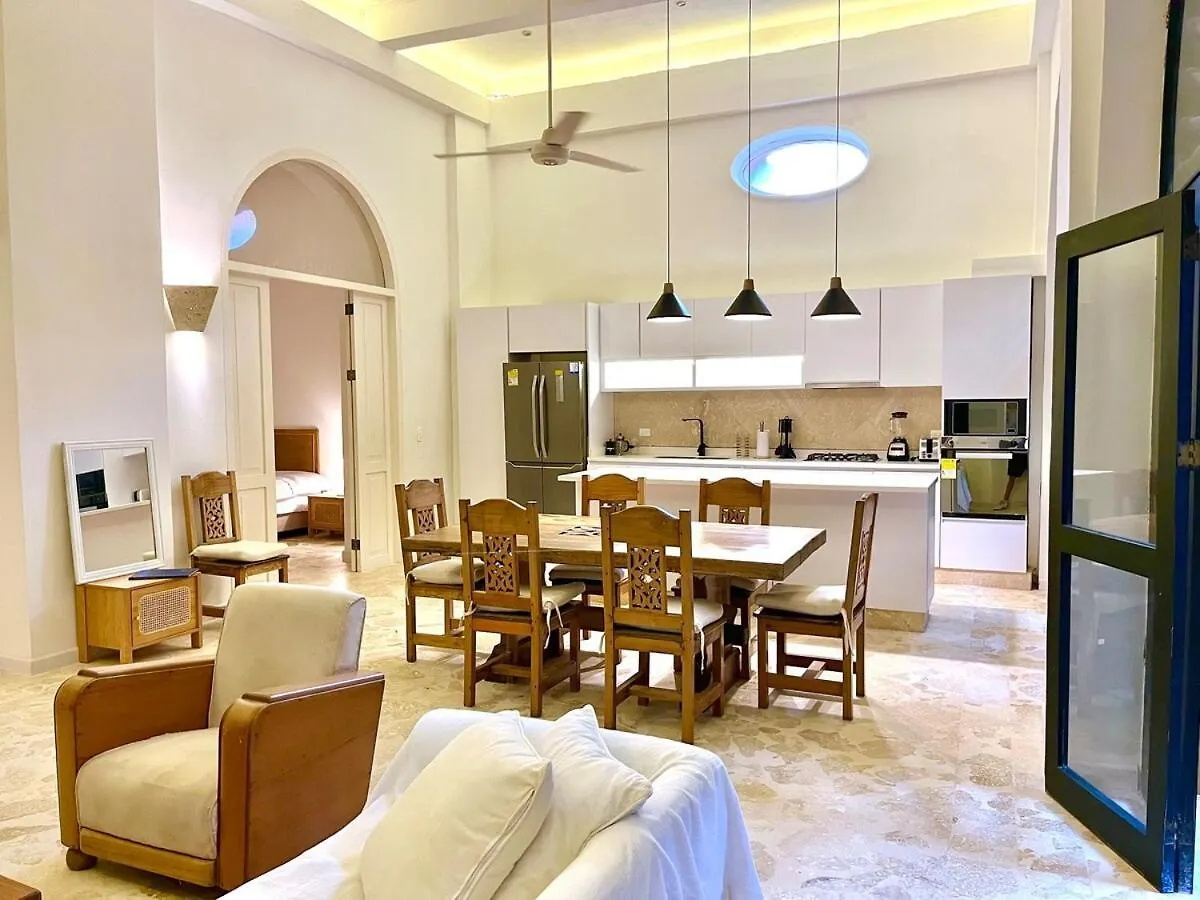 Walled City 2 Private Patios, Rooftop With Pool Cartagena Colombia