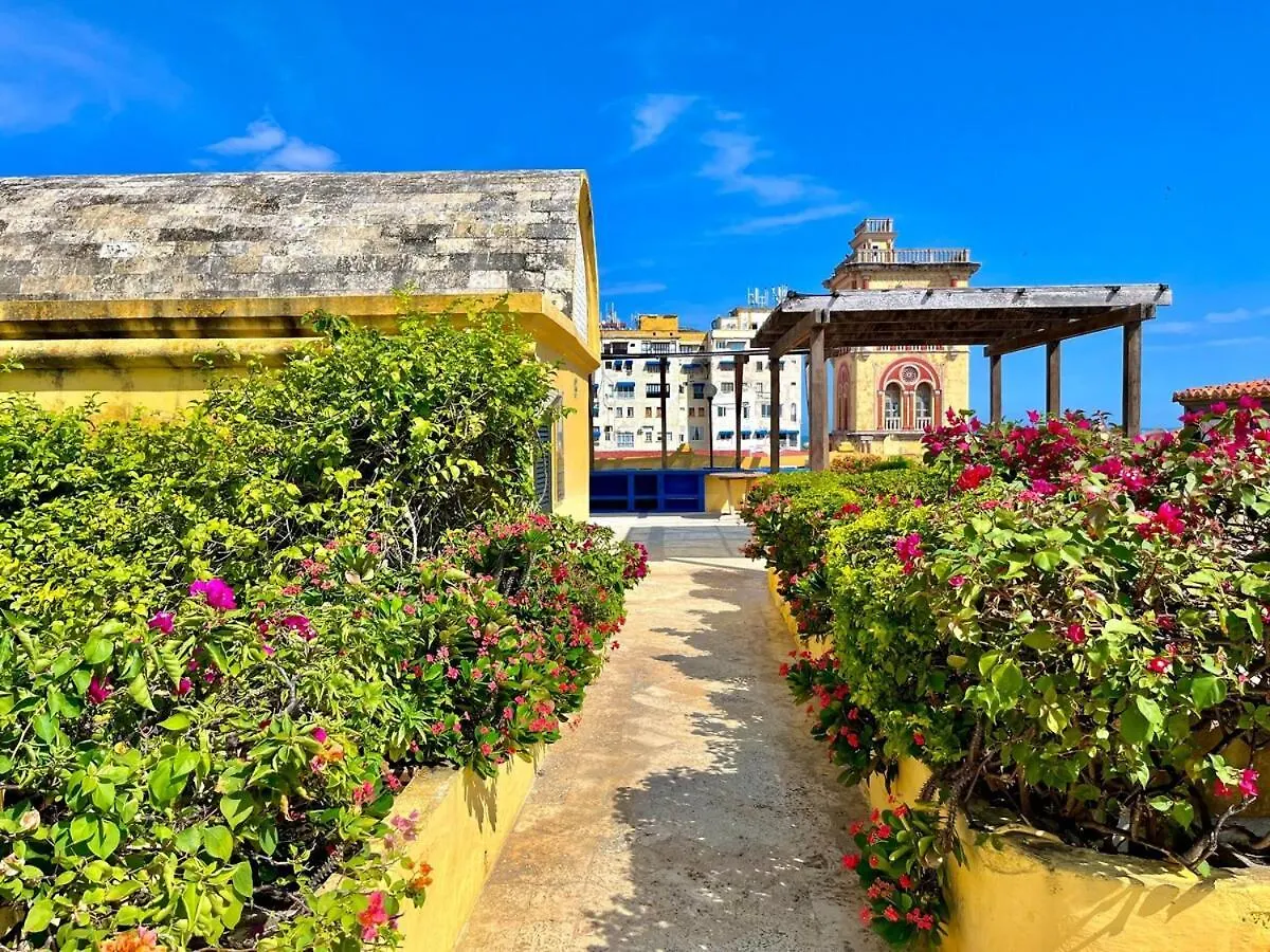 Walled City 2 Private Patios, Rooftop With Pool Cartagena